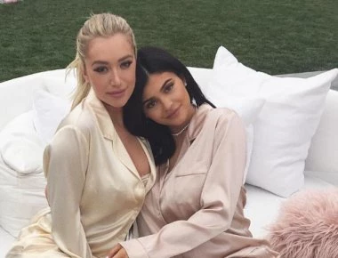 Ποια είναι η καλλονή Θεσσαλονικιά κολλητή της Κάιλι Τζένερ; (φωτο-βιντεο)